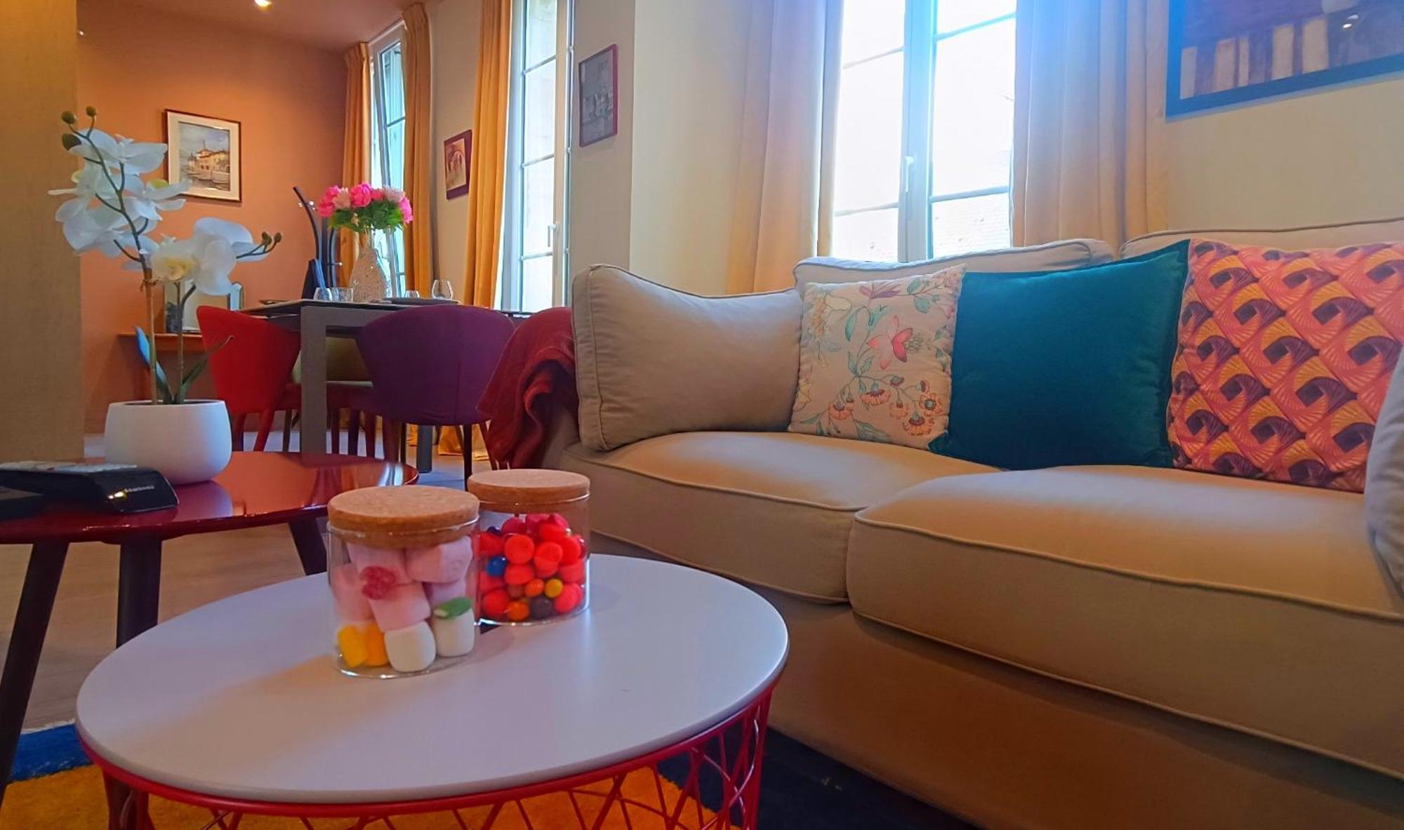 Appartement De Style - Rue Pietonne - Centre Ville カーン エクステリア 写真