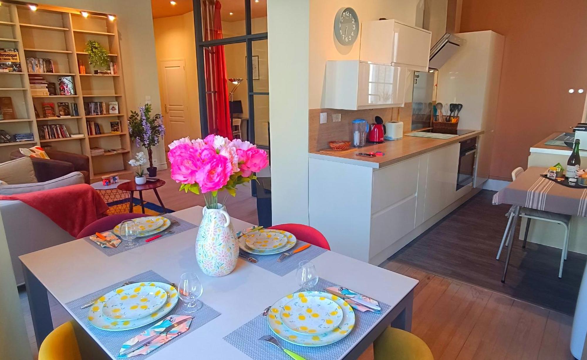Appartement De Style - Rue Pietonne - Centre Ville カーン エクステリア 写真